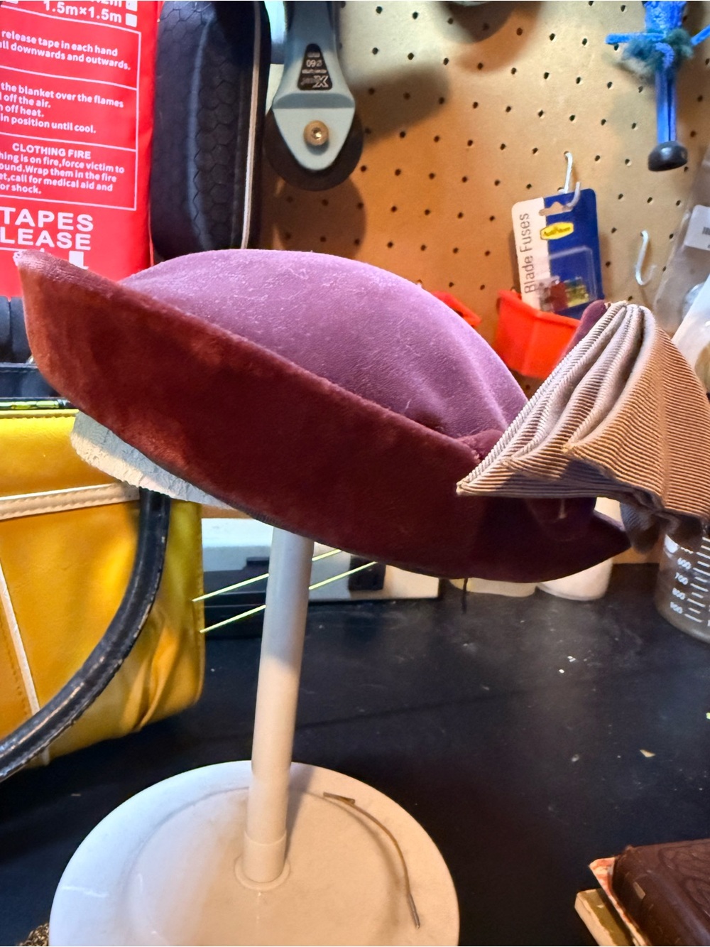 Bullocks Wilshire for "Wynshire Millinery"